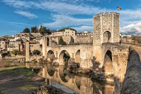 Besalú medieval town