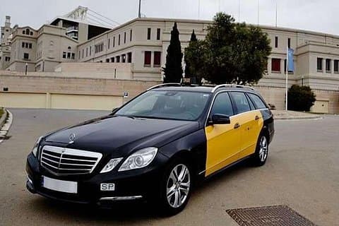 Premium Transfer from Barcelona Airport to City