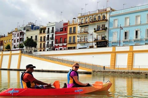 Visiting Triana neighbourhood, across the river