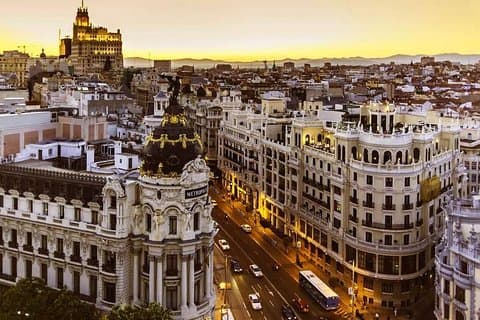 Madrid 4 hours Private city Tour with Hotel Pick up