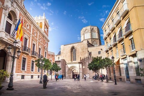Essentials of Valencia
