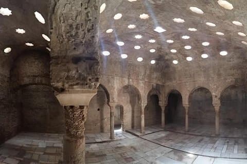 La Granada Nasrid: Nobility next to the Alhambra