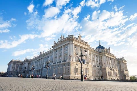 Madrid Royal Palace Guided Tour with Skip the Line