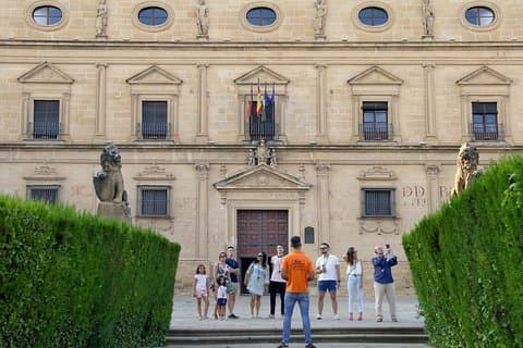 Úbeda-Baeza historical tour with Water Synagogue