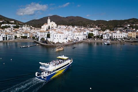 Visita a Cadaqués 
Stop 1:30H