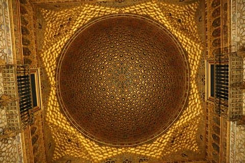 Spectacular Dome in Alcazar