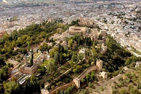 From Seville: 2-Day Granada Tour Skip-the-Line Alhambra & Baths