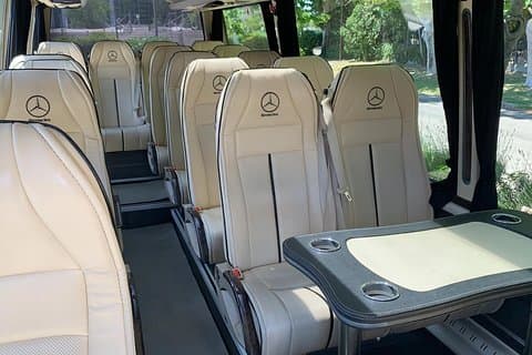 Private transfer from Madrid airport to Madrid city center.