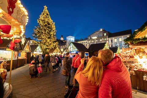 Magic Christmas in Historic Toledo: Private Festive Walking Tour