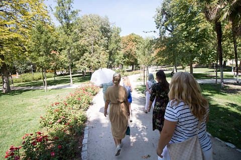 Skip-the-line Madrid Royal Palace with tapas tasting & Retiro Park