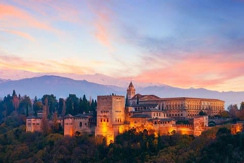 Alhambra and Historic Center : Generalife, Alcazaba and Gardens