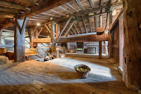 " Basque Farm House & Cider house" tour + meal from San Sebastian