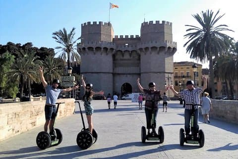 Walking Tapas 1h & Segway Valencia Tour 1h