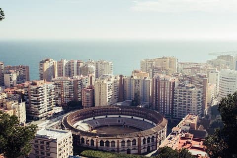 Explore Malaga in 60 minutes with a Local