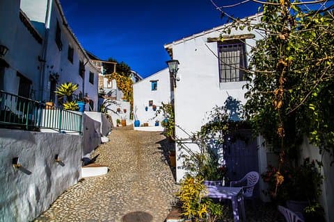 Travel Factory Andalusia : Nerja, Frigiliana & El Acebuchal