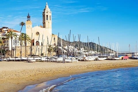 Private Transfer from Barcelona Airport to Sitges