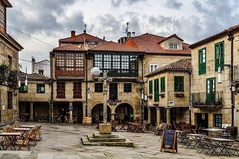 A Leña Square