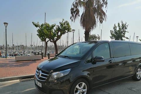 Private Transfer from Barcelona Airport to Sitges