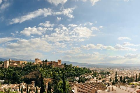 Walk Granada's Skyline Tour