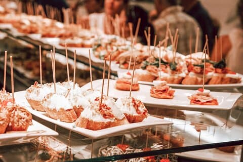 Traditional Spanish Wine & Tapas with Private Local Guide on Madrid Food Tour