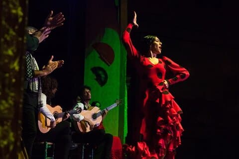 Seville Night Tour with Tablao Flamenco Show