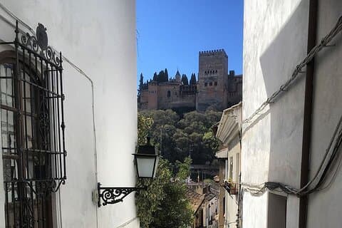 Albayzin and Sacromonte Guided Walking Tour in Granada