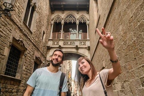 Private tailor-made tour in Barcelona with Oh my guide!