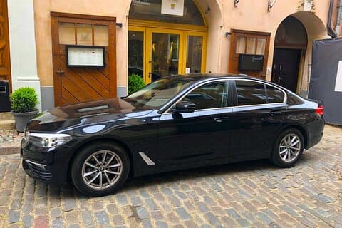 Try find your better than us ! Airport transfer service in Madrid HTL-APT (MAD)