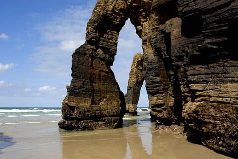 Catedrais Beach (Playa de las Catedrales)