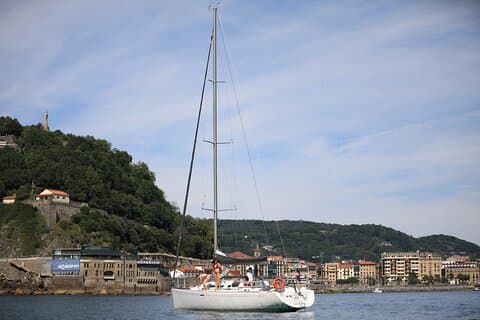 San Sebastian Private Sailing trips & Socioeducational boat tours