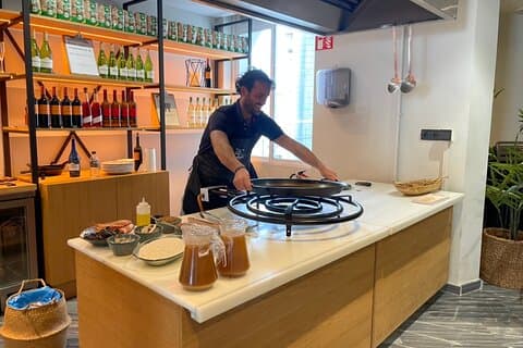 Sangria Tasting & Paella Showcooking Experience