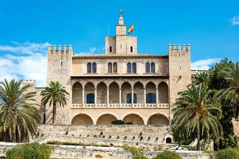 Palma tours with Cathedral and Valldemossa options