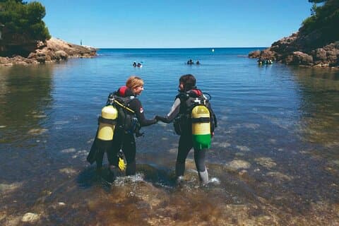 Diving In The Sea With Instructor In Tarragona Spain