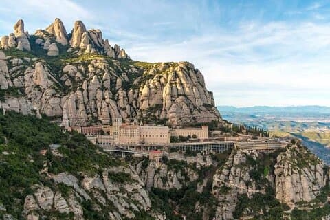 Montserrat Tour from Barcelona with Cog-Wheel Train&Black Madonna