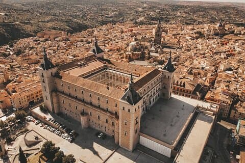Private tour of Toledo from Madrid, with driver, entrances and private guide.