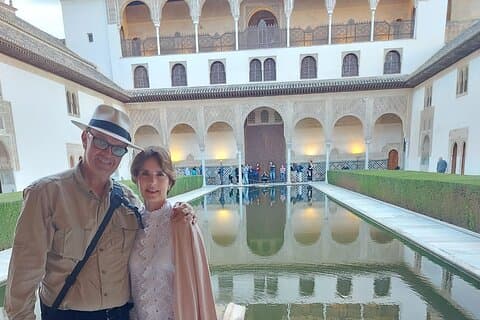 Alhambra Official Private Guide (if you have your entrance to the alhambra)