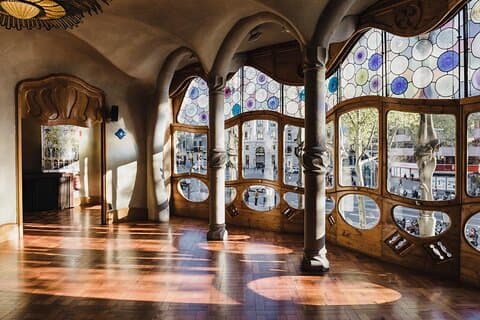 https://media-cdn.tripadvisor.com/media/attractions-splice-spp-720x480/0f/f9/91/c3.jpg