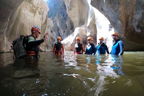 Private canyoning adventure in the Buitreras Canyon