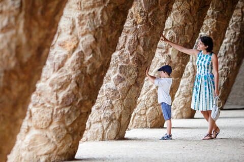 Private Family Walking Tour in Barcelona Gothic Heritage