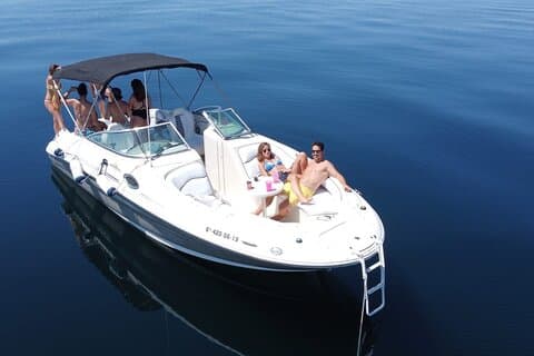 Sea Ray boat sailing in Marbella