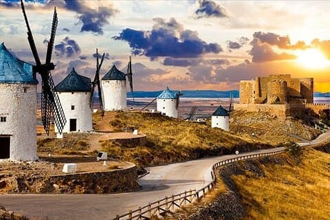 Consuegra - Discover the region of La Mancha, home of Don Quixote!