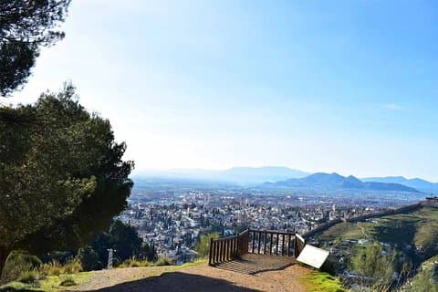 Hiking in the natural park on the outskirts of the Alhambra
