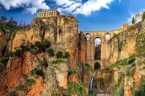 Full Day Private Tour to Ronda and Marbella from Málaga