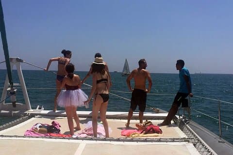 Day Cruise Party with Lunch On Board & Cocktail