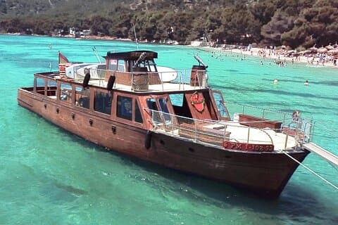 5-Hour Guided Robinson Boat Day Tour in Northern Mallorca