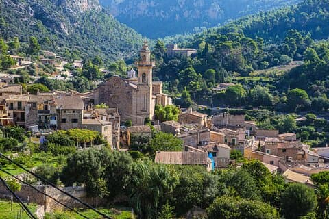 Palma de Mallorca Shore Excursion: Private Tour of Valldemossa, Soller and Serra de Tramuntana