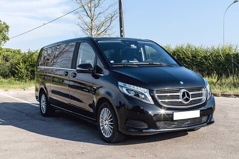 Madrid Airport MAD Round-Trip Transfer in Private Van