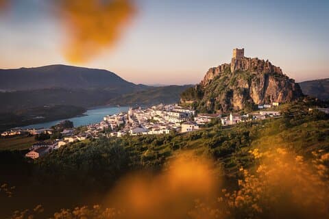 Day trip to Zahara, Setenil and Ronda from Seville