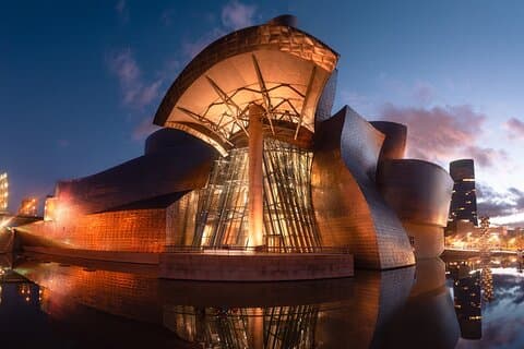 Bilbao and Guggenheim Museum Private Walking Tour with guide