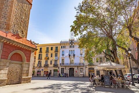 Gràcia Neighborhood Private Tour with Vermouth & Local Culture